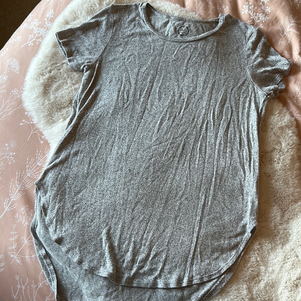 Gray knit tee *bogo*